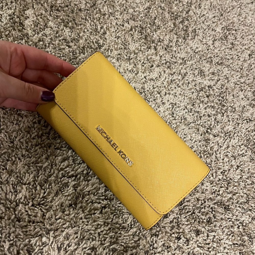 Michael Kors wallet